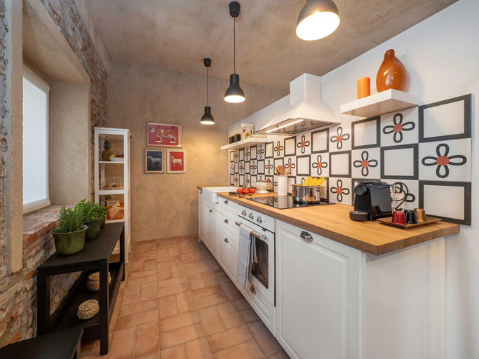 Room 4, Green Lodge - Apartment 3 - 1 BR 1 Bath, Novara