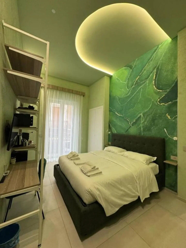Bedroom 4, Momò, Napoli