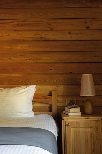 Room 3, Silver Valley, Parkent