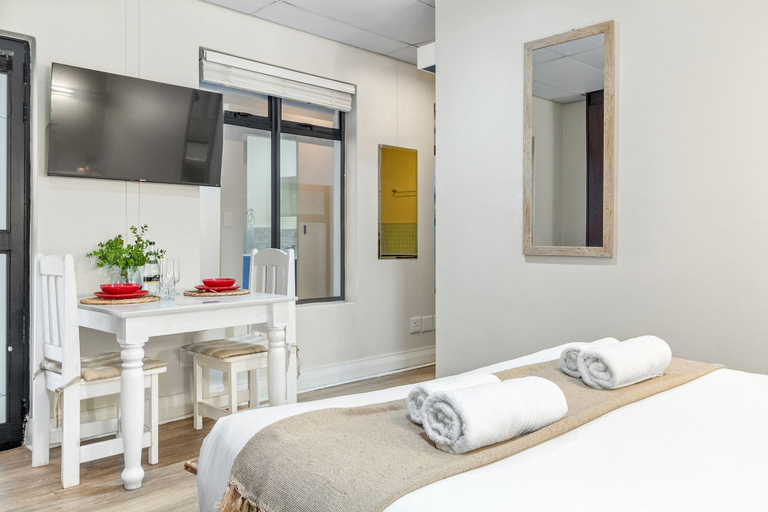 Interior 5, Eden On The Bay 67B, City of Cape Town