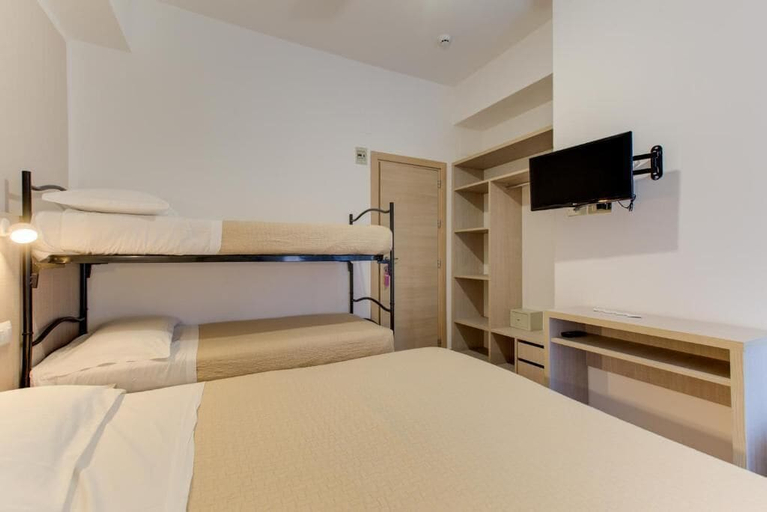 Bedroom 4, Hotel Cimarosa, Rimini