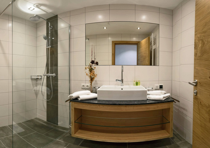 Bathroom 3, Apartment near the ski area in Mayrhofen, Schwaz