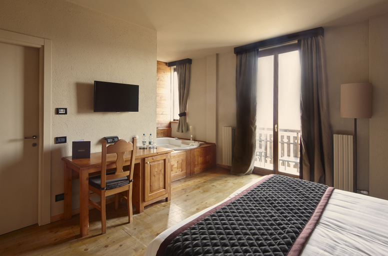 Bedroom 3, Chaberton Lodge & SPA, Torino