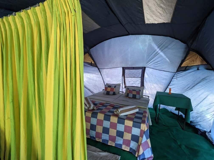 Interior detail 2, Wild Paradise Camp, Imbulpe