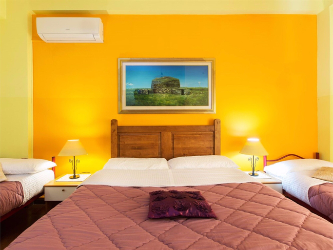 Bedroom 4, Affittacamere Aiosardegna, Cagliari
