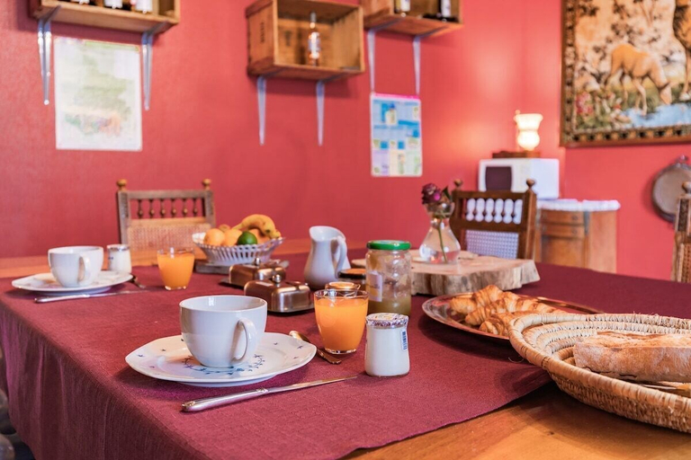 Dining 3, Le Repos du Poète, Hautes-Pyrénées