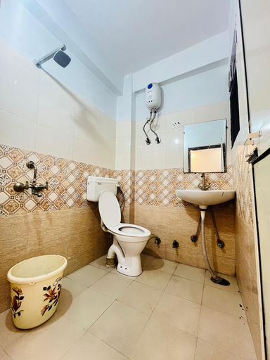 Bathroom, Roomshala Hotel Pub G, Delhi