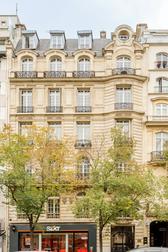 Front of property 5, Merveil Luxury Suite - Wagram., Paris