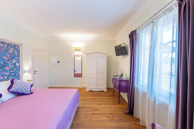 Room 4, Borgo Sante Country House, Perugia