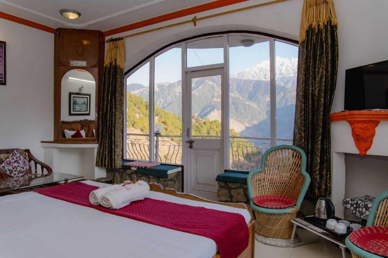 Bedroom 3, Hotel Victoriya palace, Kangra