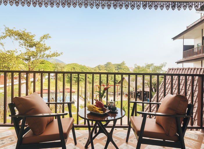 Balcony, Intimate Riverside Resort, Vangvieng