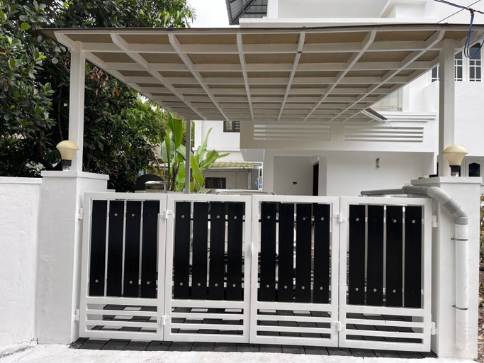 Property grounds 5, The Dream Home Kochi, Ernakulam