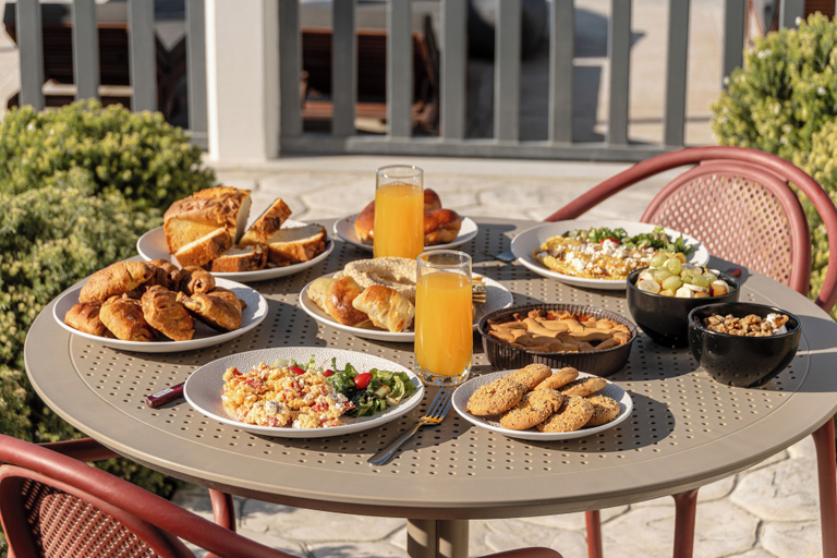 Food & Drinks 4, Nilea Island Living, South Aegean