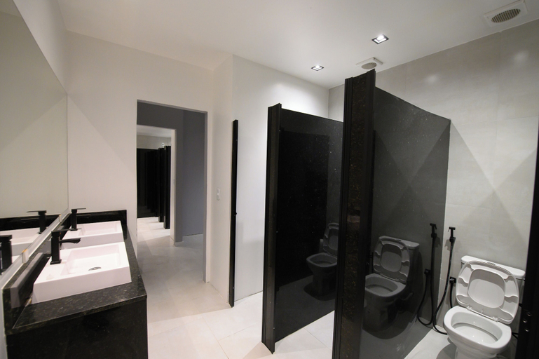 Bathroom 2, Hotel Cápsula Residenziale, Niterói