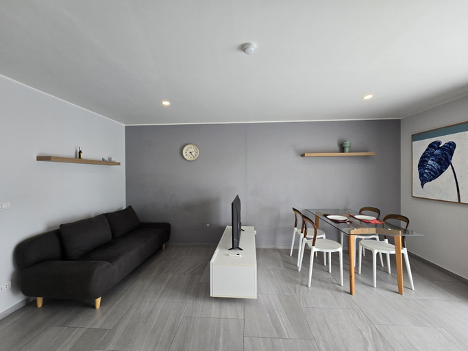 Living area 2, Well located Apt-1BR T2 -421, Phuket Island