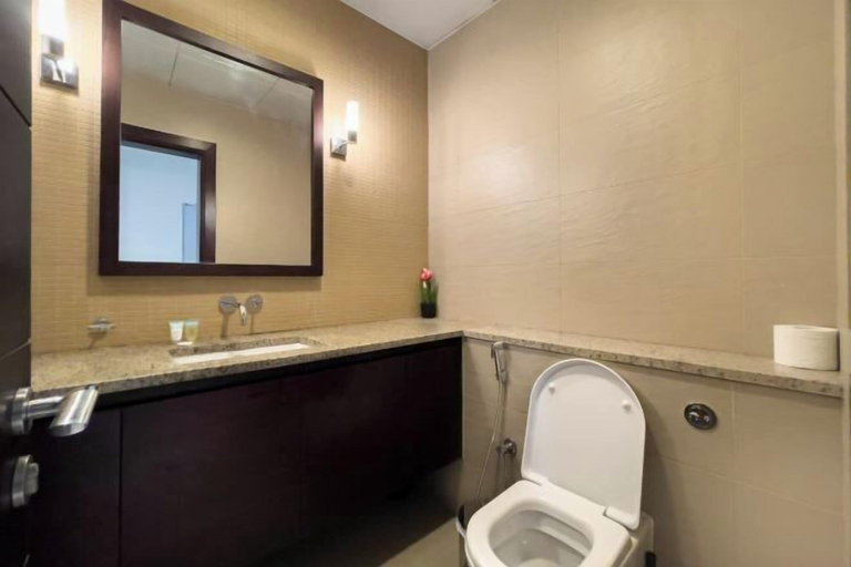Bathroom, bnbme Luxury Seaview Retreat with Private Beach, Dubai