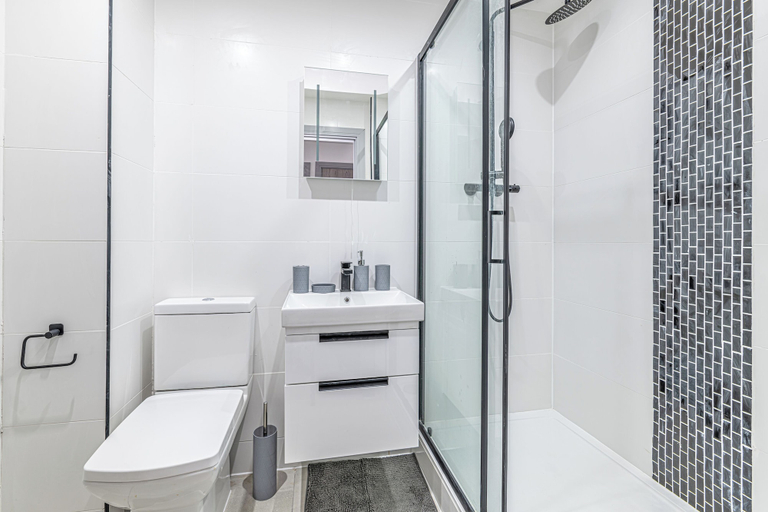Bathroom 3, Charles House by Guestz, Lancashire