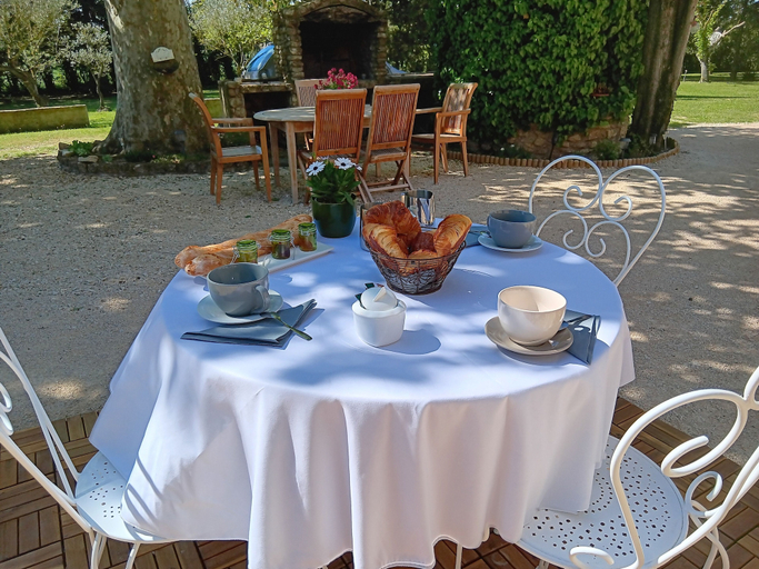 Breakfast area, Le Mas Pacha, Vaucluse