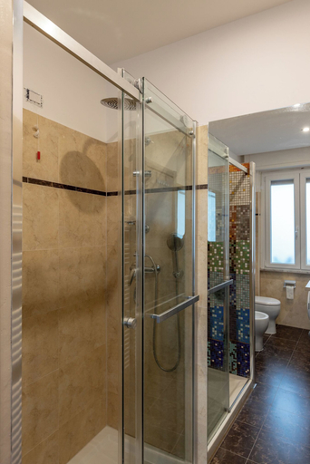 Bathroom 3, Two Combined Studios with Terrace, Genova