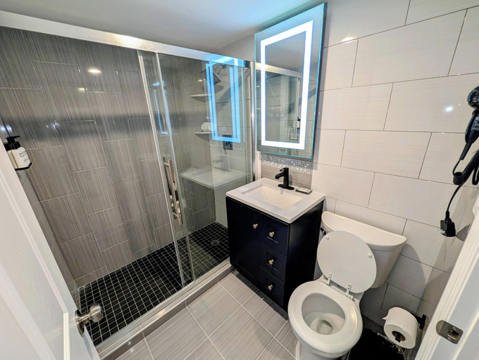 Bathroom 4, SOHO Suites Atlantic City Beach Block, Atlantic