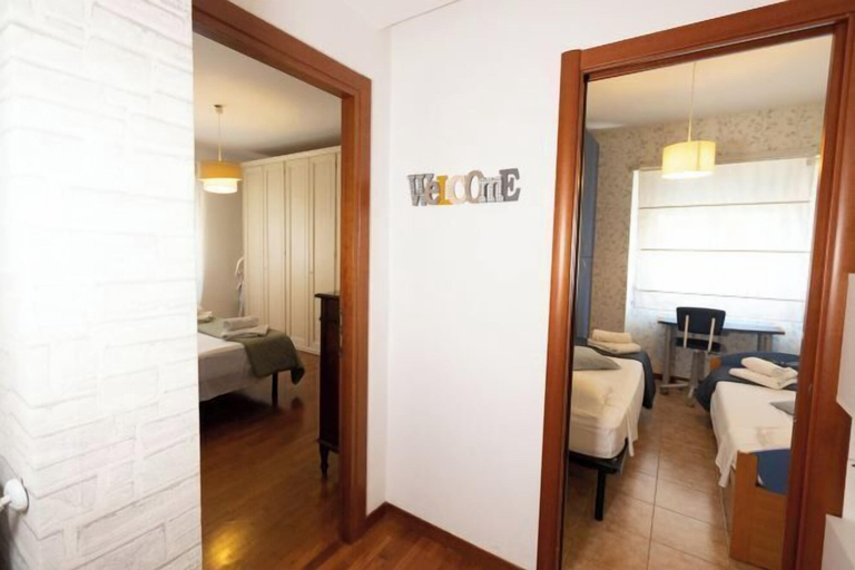 Room 4, Marci's Home, Rome