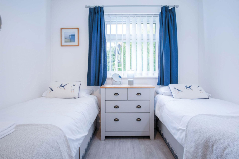 Room 2, Bayview 58 - 2 Bedroom Chalet - Bayview Oxwich, Swansea