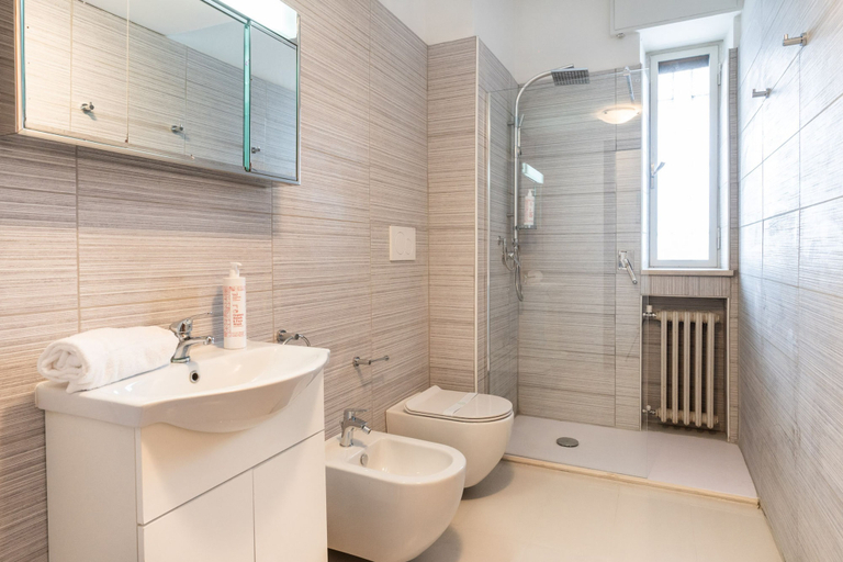 Bathroom, Appartamento Arianna, Bari