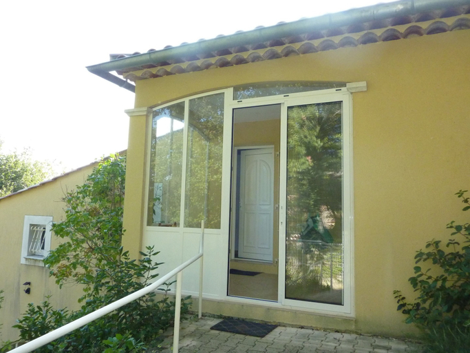 Exterior & Views 2, Inviting Villa in Saint Paul Trois Chateaux With Pool, Drôme