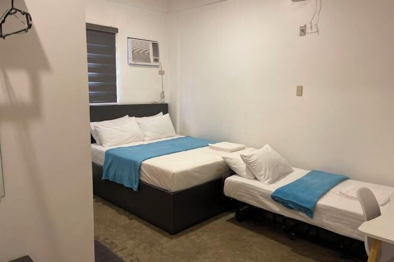 Bedroom 3, 8 ZHENSEN INN, Bacoor