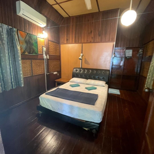 Room 4, Bluestar The Reef Chalet, Besut