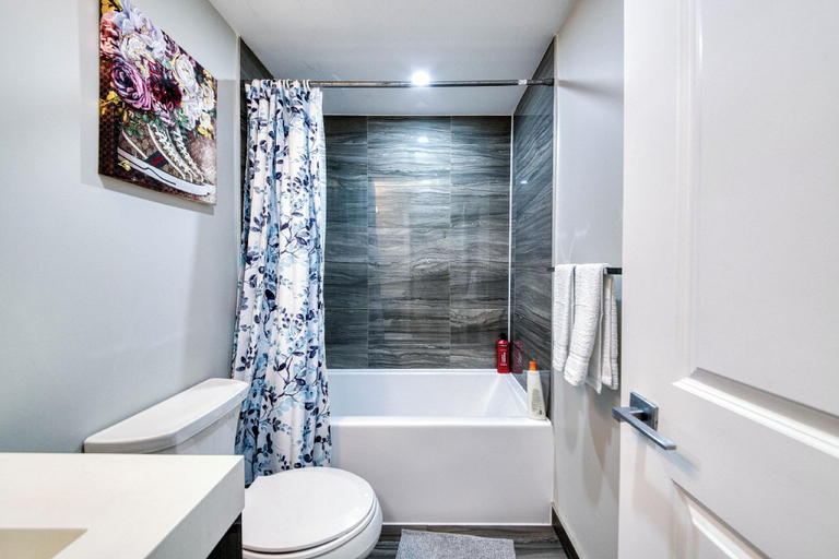 Bathroom 4, RivetStays - The Jarvis, Toronto