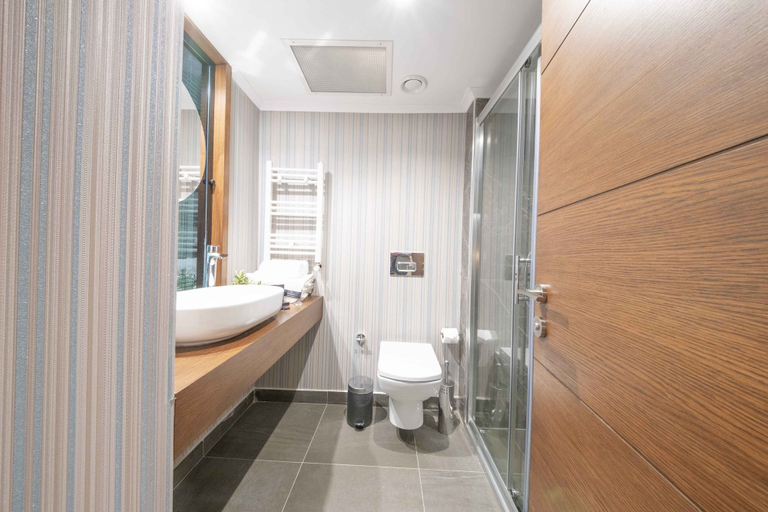 Bathroom 2, Grand Canyon Hotel, Çankaya