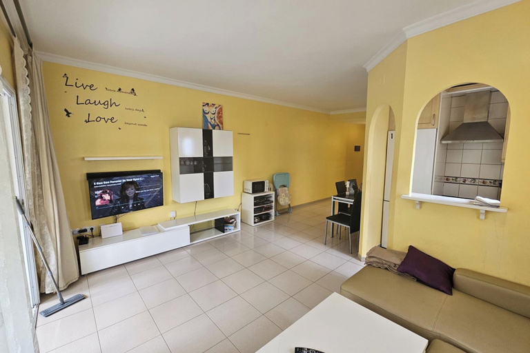 Living area, 1 Bed Apt Sleeps 5 - Indoor Pool - Free Parking, Santa Cruz de Tenerife