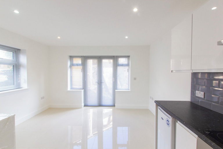 Room 3, Bridge Road - Room 1, Southampton