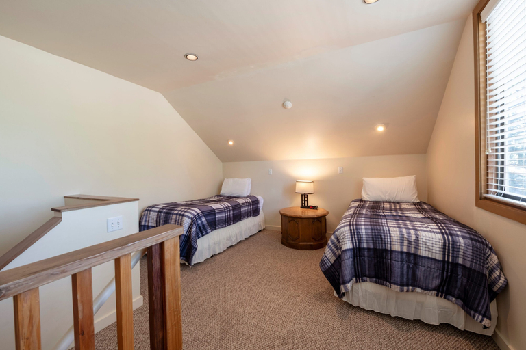Room 2, Pay Day Condominiums, Summit