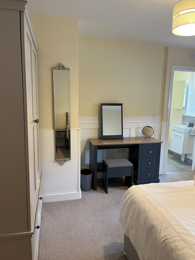 Room 3, Chapel Barn, Bedfordshire