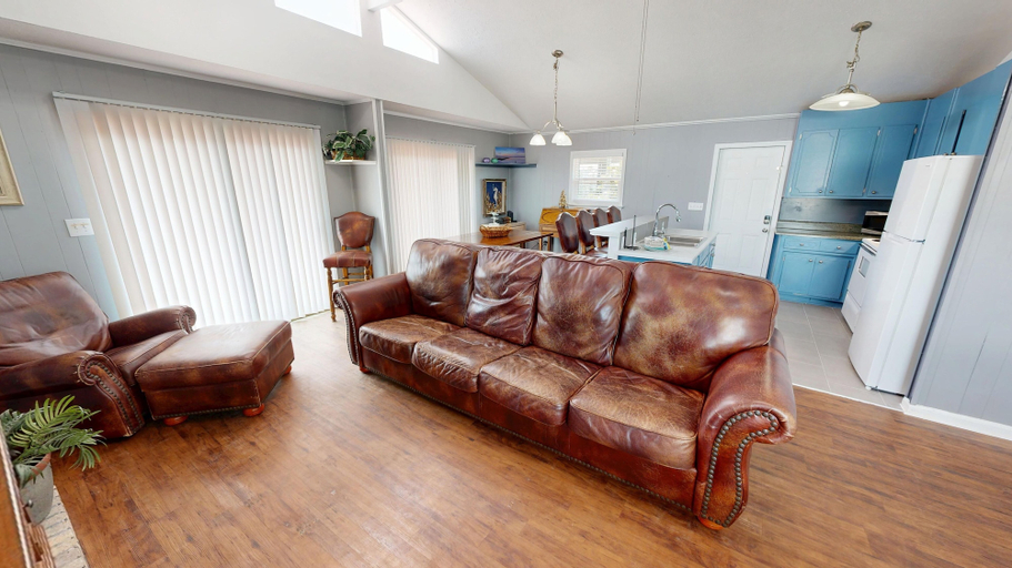 Living area 5, Canal Breeze Cottage 4 Bedroom Home, Okaloosa