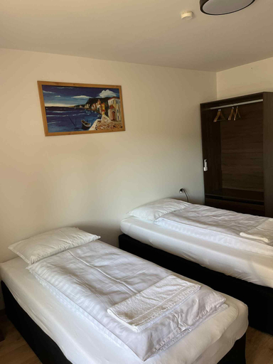 Room 2, Luna Vendégház, Székesfehérvár