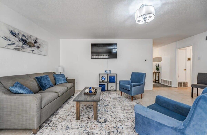 Living area 2, Fox Hunt Hideaway, Shelby