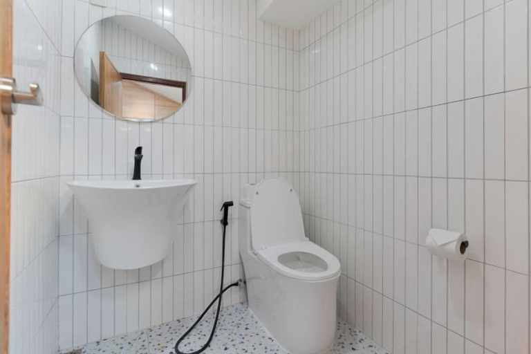 Bathroom 3, Modern Townhome / 2BR near CNX moat, Muang Chiang Mai