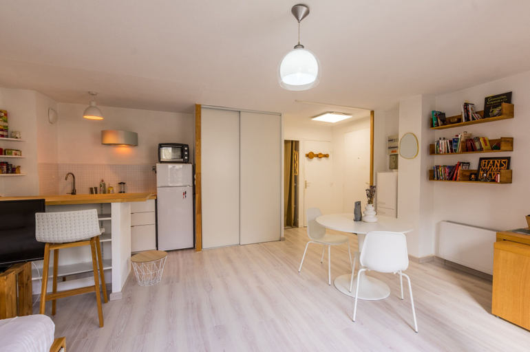 Room 4, La Domitienne - Premi re Conciergerie, Hérault