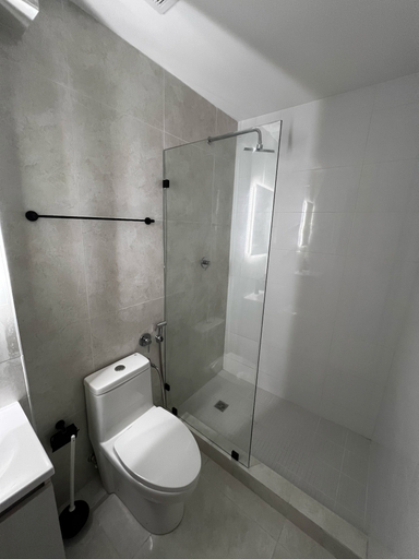 Bathroom 2, Apartments at The Sands – Ocean View Panama City, Panamá