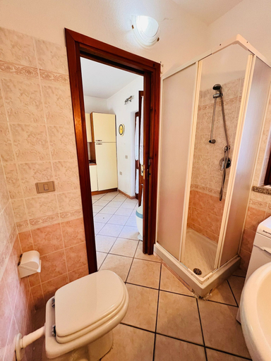 Bathroom 3, Villetta Suaredda di Supra, Nuoro