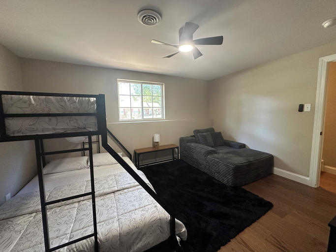Room 4, Charlotte 5BR Home Near Uptown, Mecklenburg