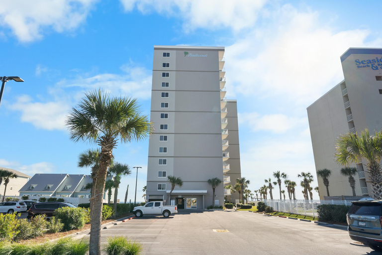 Exterior & Views 1, Tradewinds 1303, Baldwin