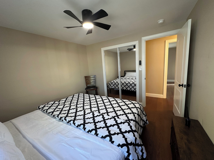 Room 2, Charlotte 5BR Home Near Uptown, Mecklenburg