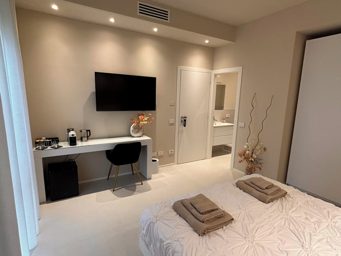 Room 5, Salotto Santa Franca, Piacenza