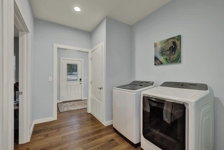 Laundry, Esperanza Ranch W/hot-tub, Fire Pit, Gorgeous View, Gillespie