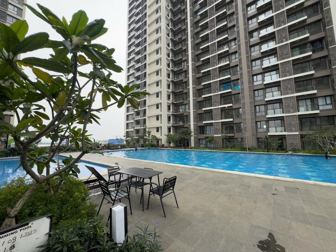 Outdoor pool, Beranda Studio Apt Sky House Alam Sutera, Tangerang