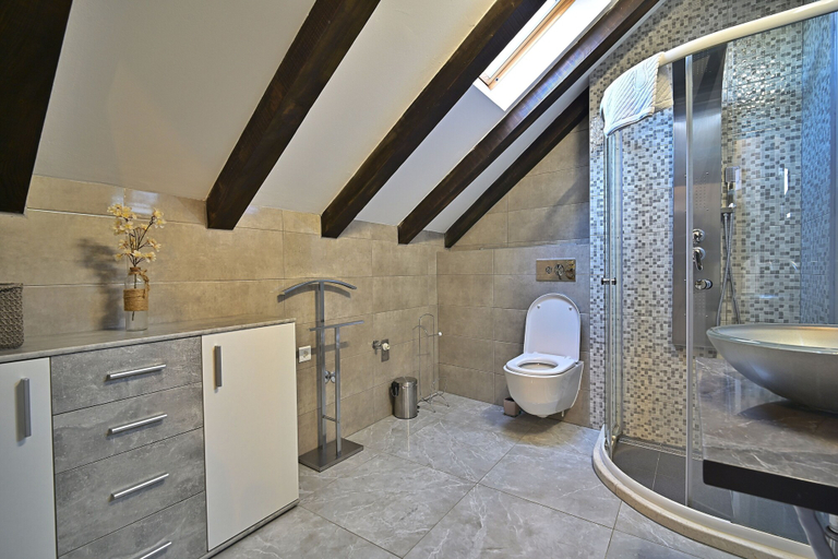 Bathroom 3, Briscola & Tressette Studio, Split